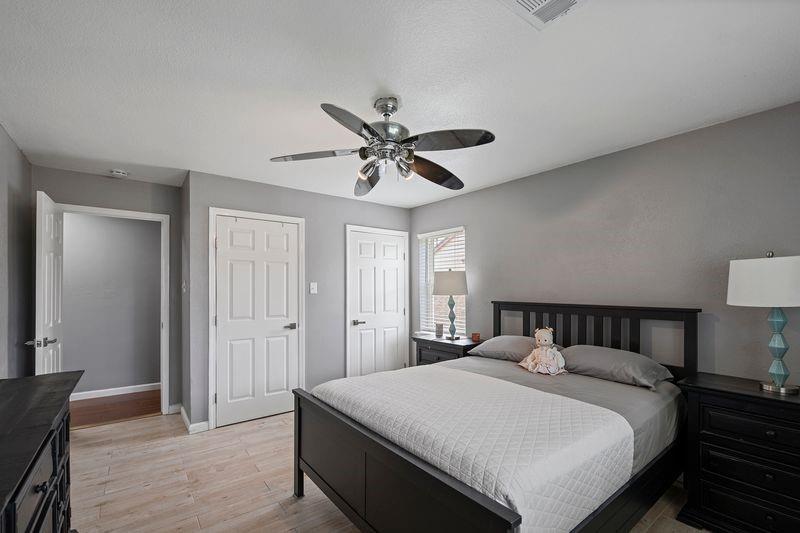 918 Hollow Tree Street, La Porte, Texas image 22