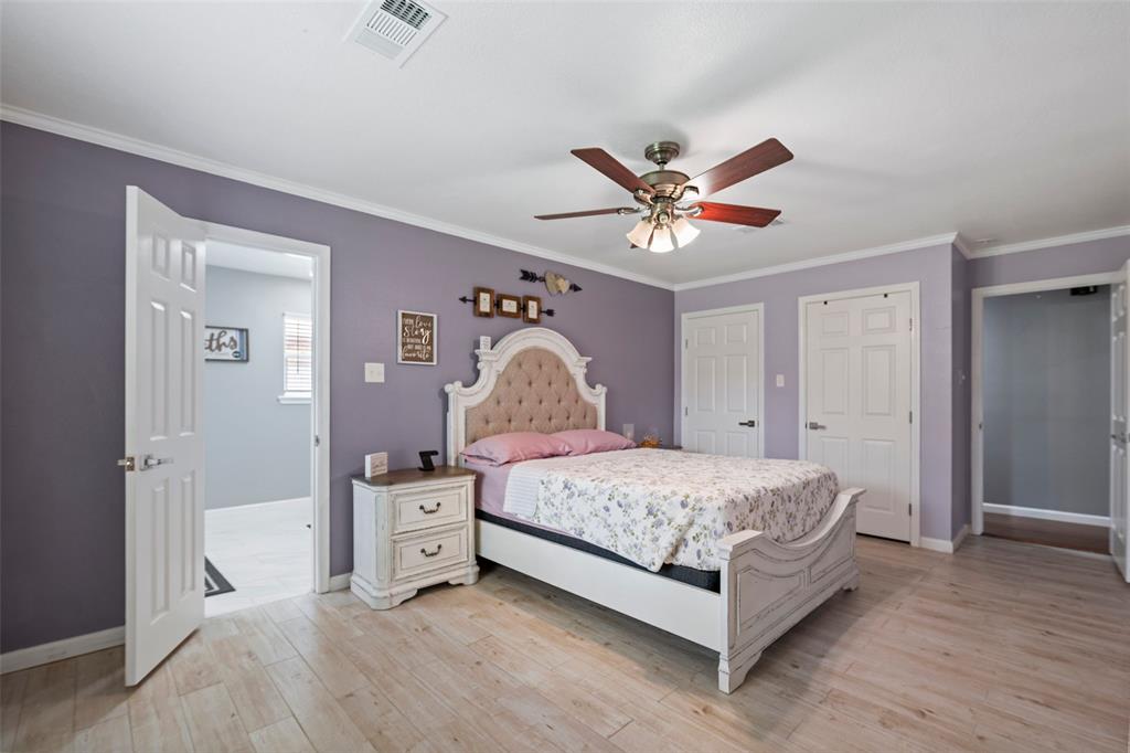 918 Hollow Tree Street, La Porte, Texas image 19