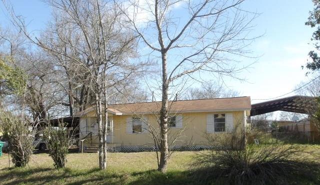 10 E Watson Street, Willis, Texas image 3