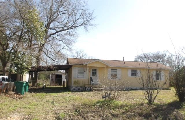 10 E Watson Street, Willis, Texas image 1