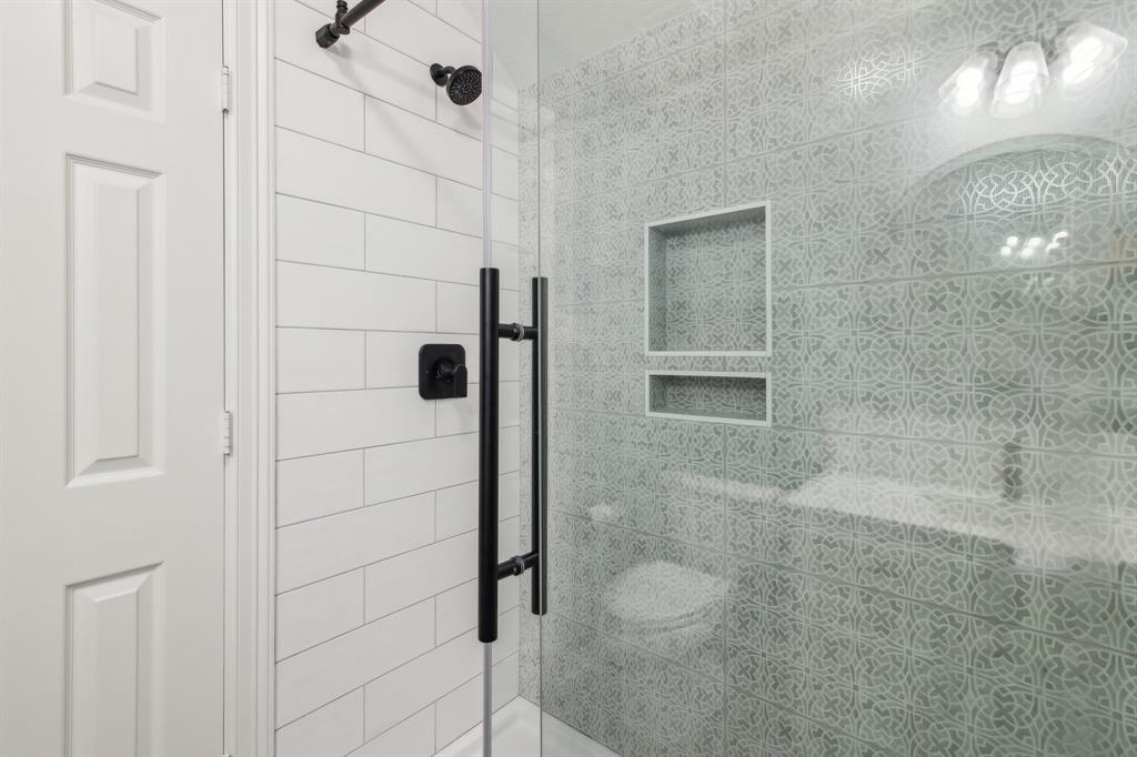7414 Auburn Oak Trail, Humble, Texas image 28