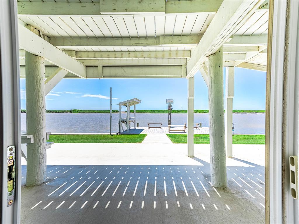 549 Private Road 675, Sargent, Texas image 40