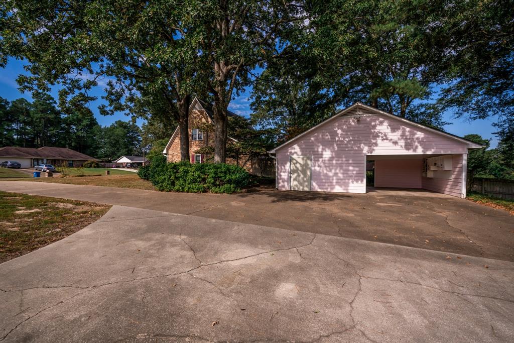 509 Ridgecrest Dr, White Oak, Texas image 8