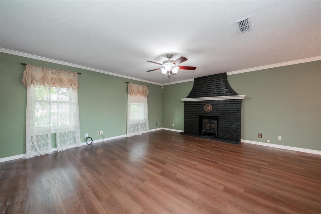 509 Ridgecrest Dr, White Oak, Texas image 16