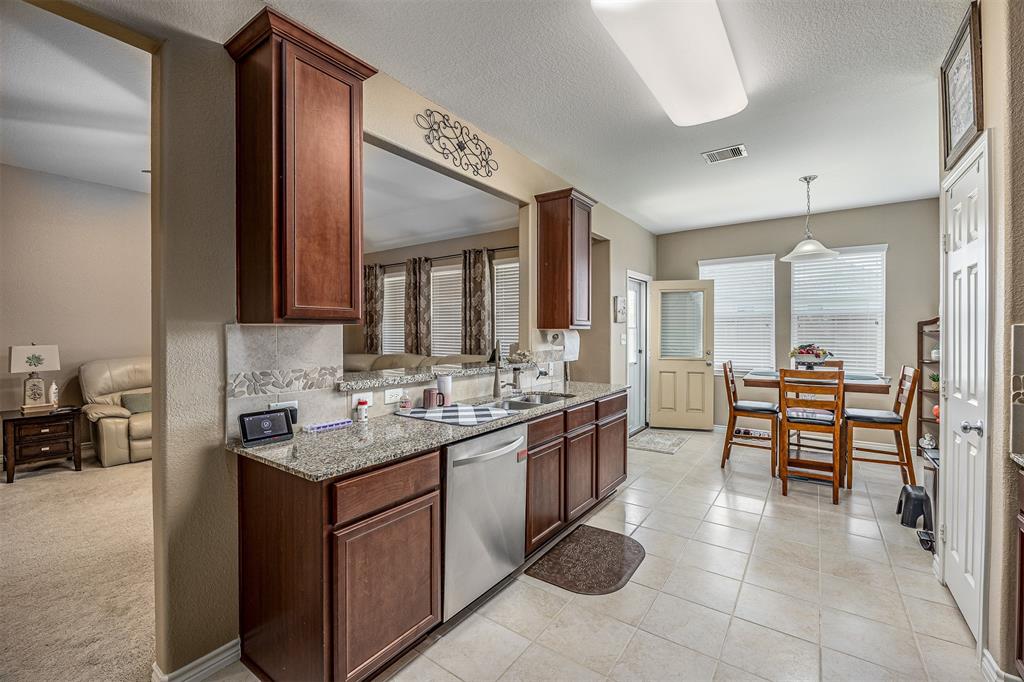 8406 Quiet Bay Drive, Baytown, Texas image 20