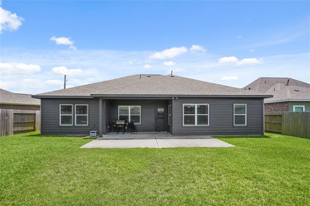 411 Flagstone Court, Dayton, Texas image 24