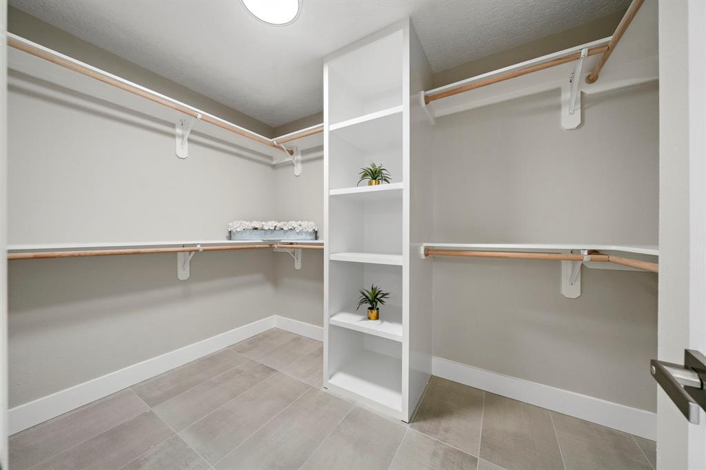 2619 Cedarmoor Court, Houston, Texas image 14