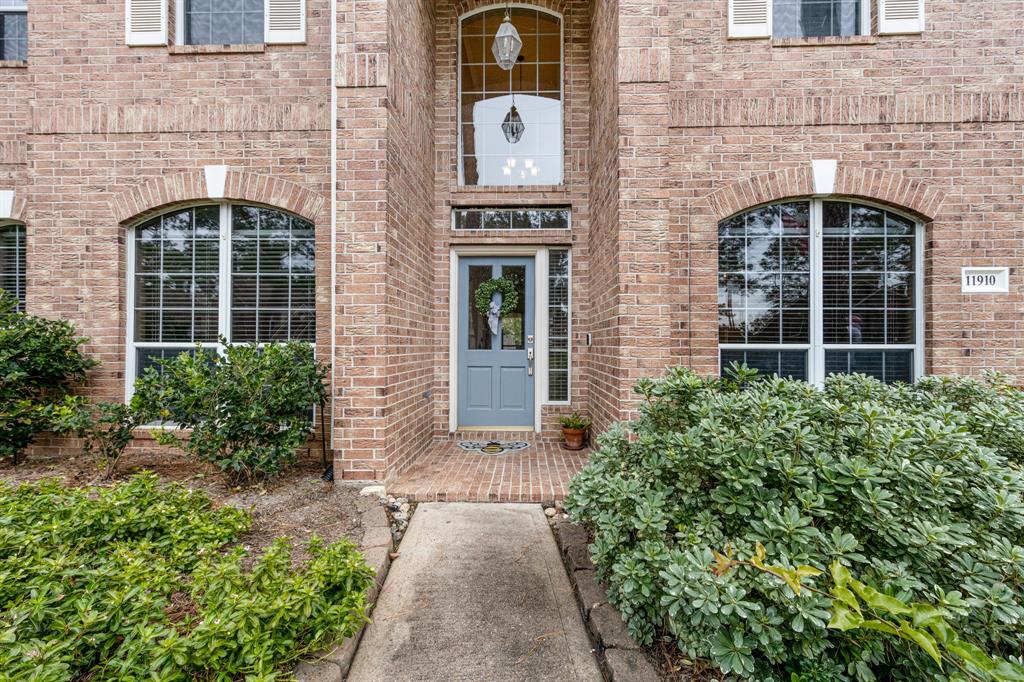 11910 Wynmar Lane, Cypress, Texas image 2