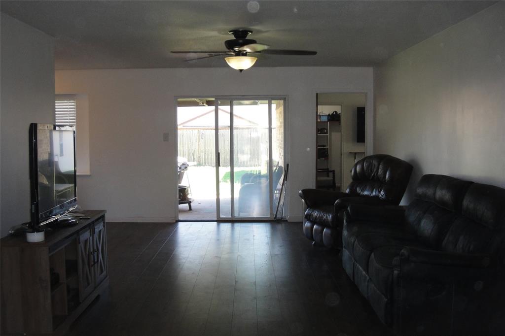 3339 Crestgrove Drive, Pasadena, Texas image 7