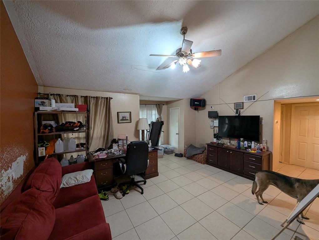 19514 Lazy Valley Drive, Katy, Texas image 3