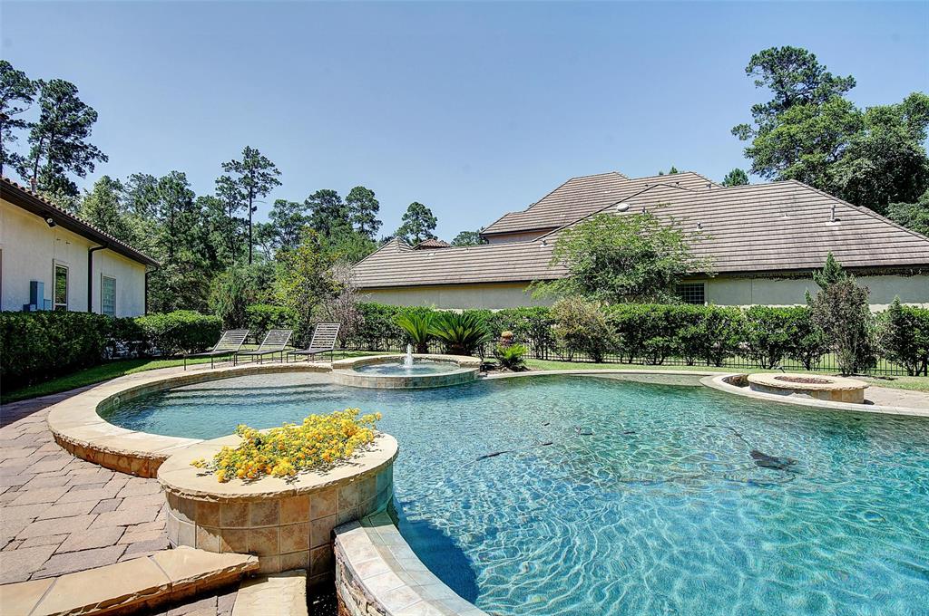 31 Cartouche Cir, The Woodlands, Texas image 1