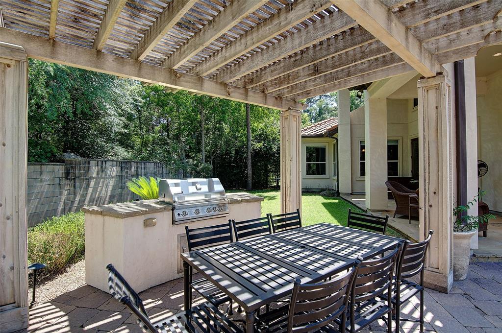 31 Cartouche Cir, The Woodlands, Texas image 5