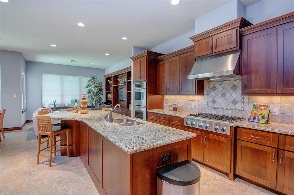 31 Cartouche Cir, The Woodlands, Texas image 18