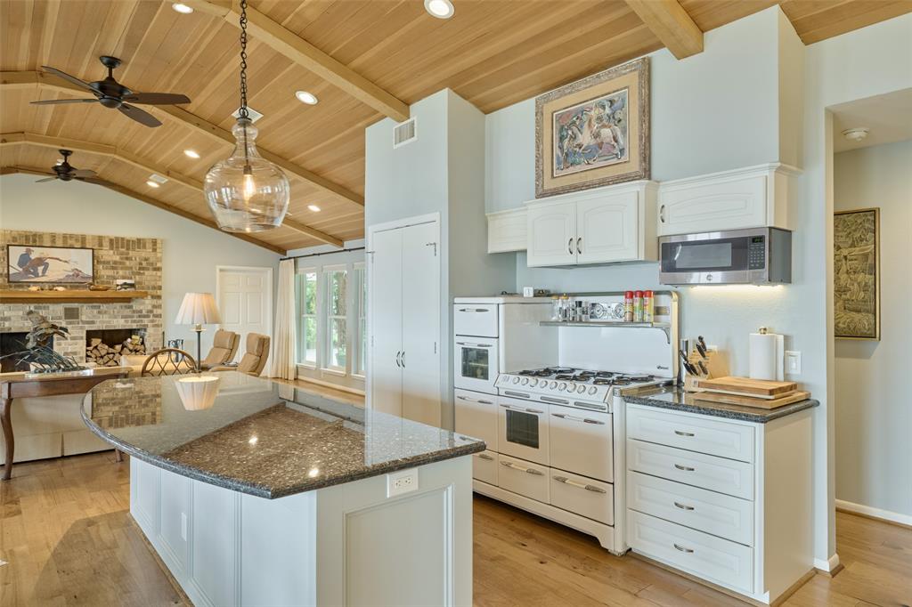 1378 Landing Way, Trinity, Texas image 21