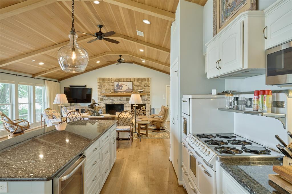 1378 Landing Way, Trinity, Texas image 22