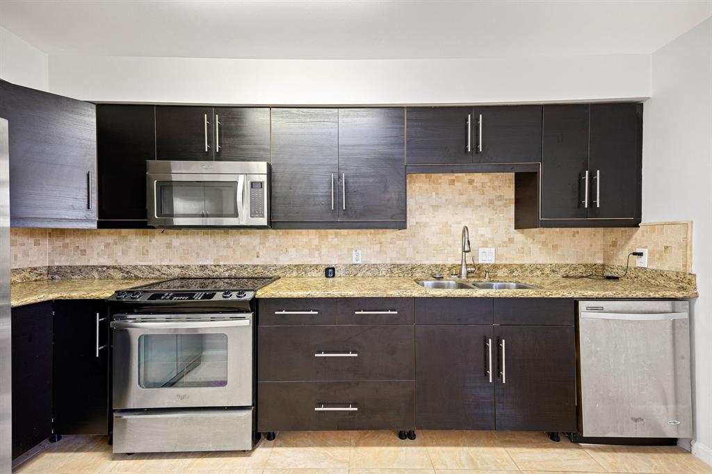 10328 Longmont Drive #47/1, Houston, Texas image 10