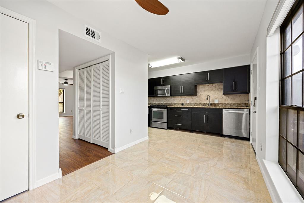 10328 Longmont Drive #47/1, Houston, Texas image 8