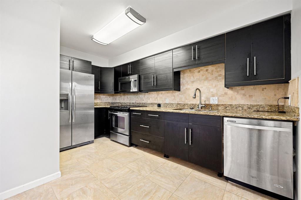 10328 Longmont Drive #47/1, Houston, Texas image 9