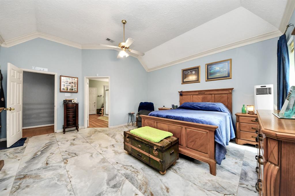 2707 Alderleaf Place, Spring, Texas image 23