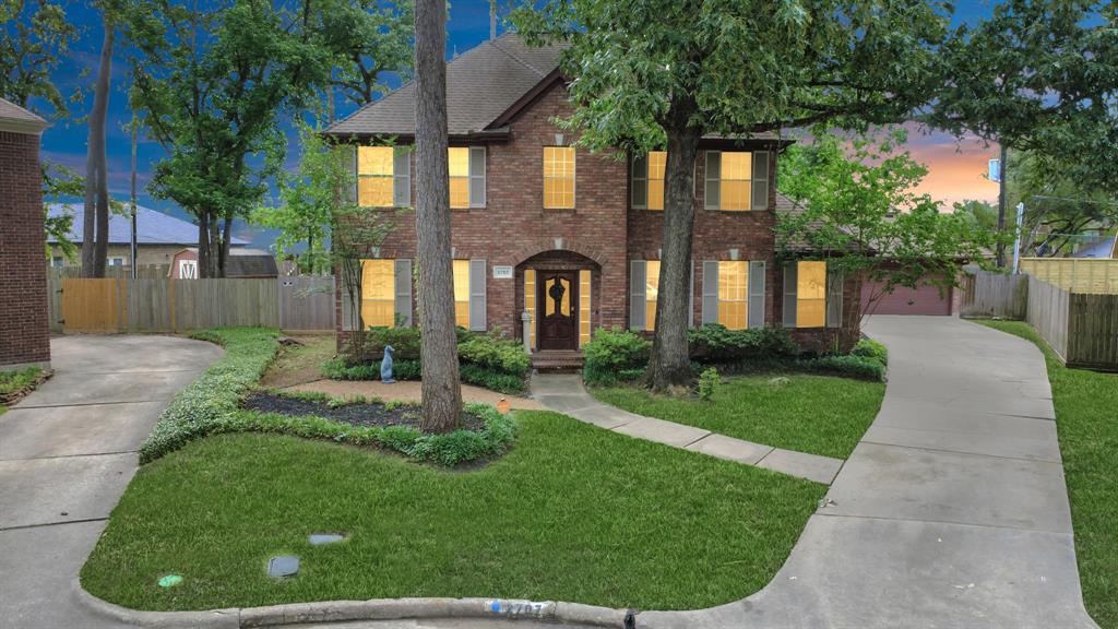 2707 Alderleaf Place, Spring, Texas image 1