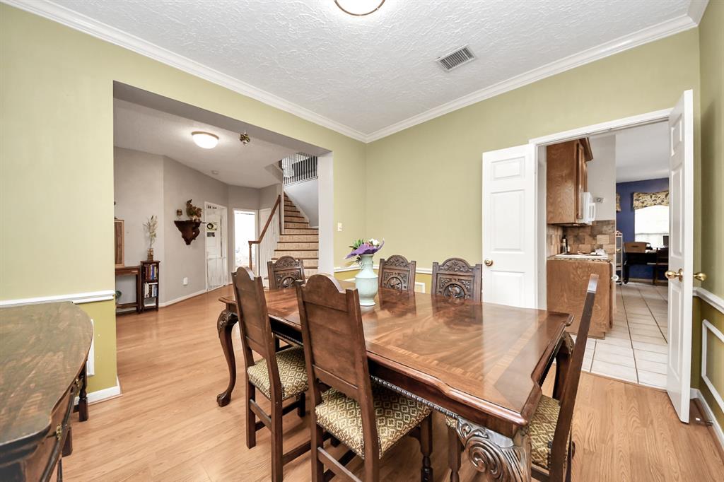 2707 Alderleaf Place, Spring, Texas image 9