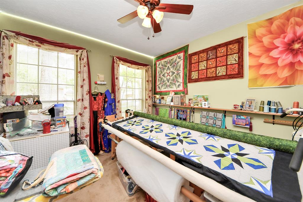 2707 Alderleaf Place, Spring, Texas image 11
