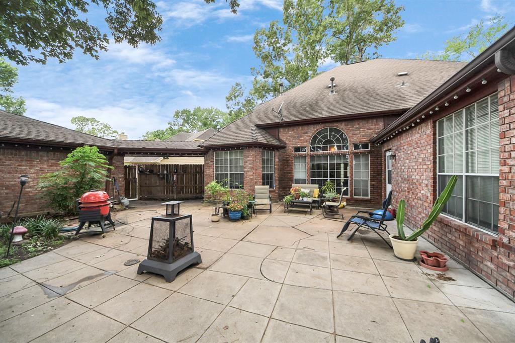 2707 Alderleaf Place, Spring, Texas image 38