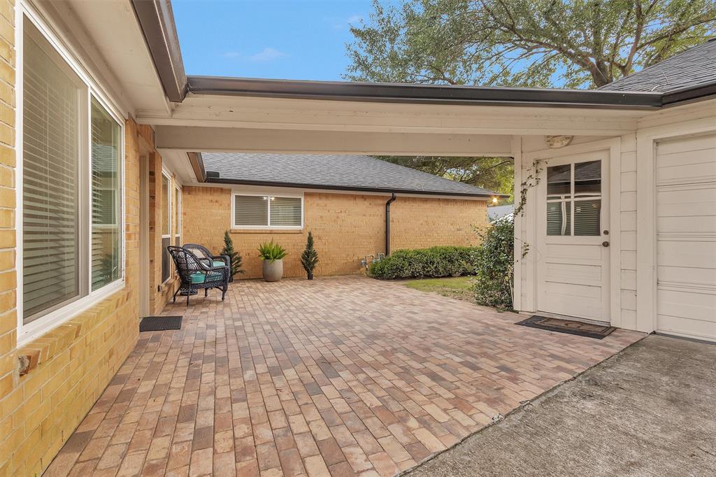 116 April Wind Drive E