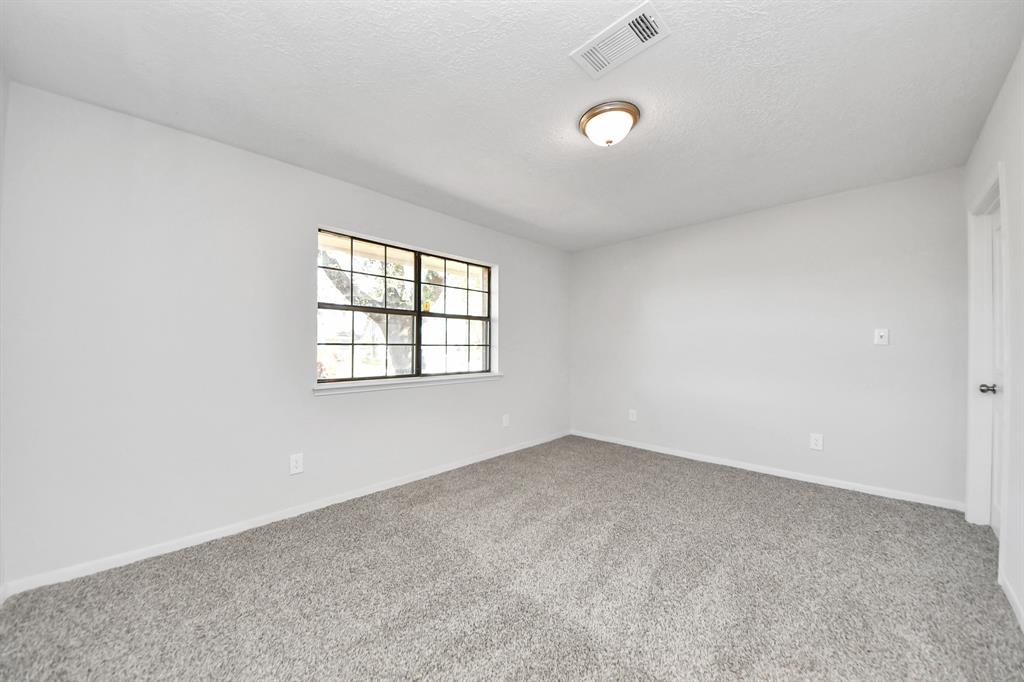 801 Friars Lane, Baytown, Texas image 17