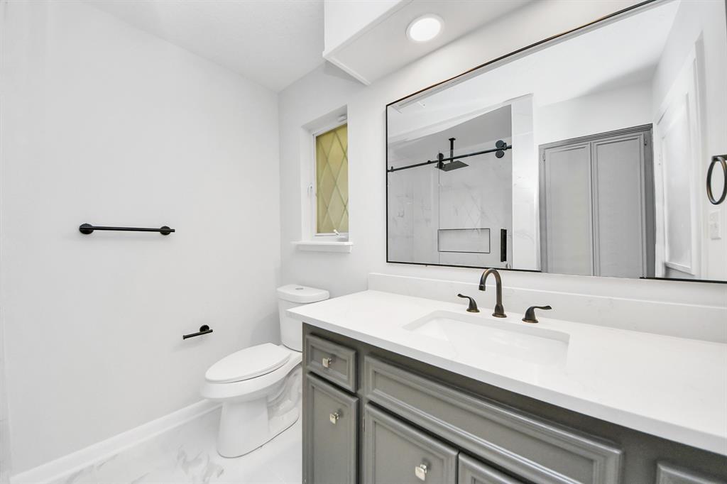 801 Friars Lane, Baytown, Texas image 21