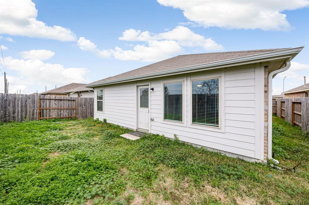 4347 Palmetto Grove Lane, Baytown, Texas image 24