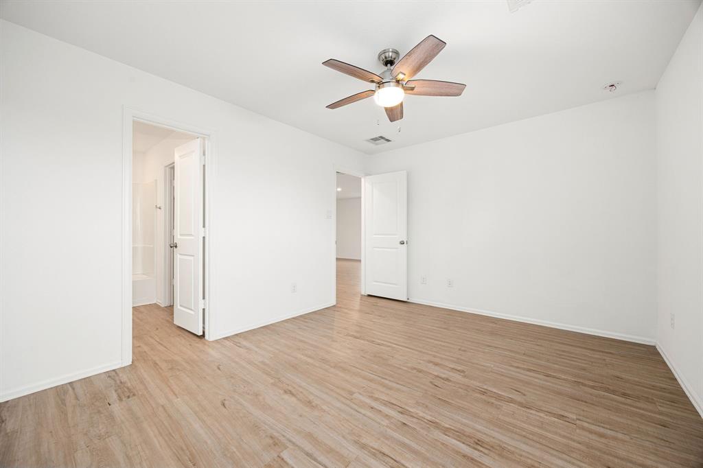 4347 Palmetto Grove Lane, Baytown, Texas image 11