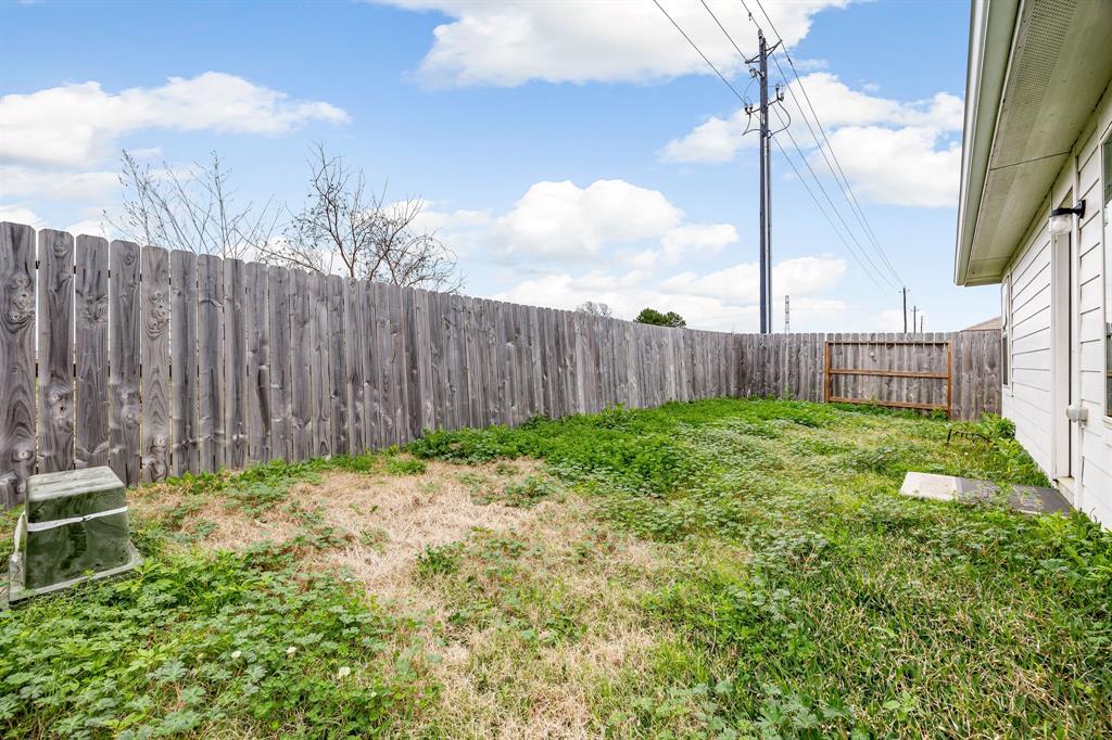 4347 Palmetto Grove Lane, Baytown, Texas image 23