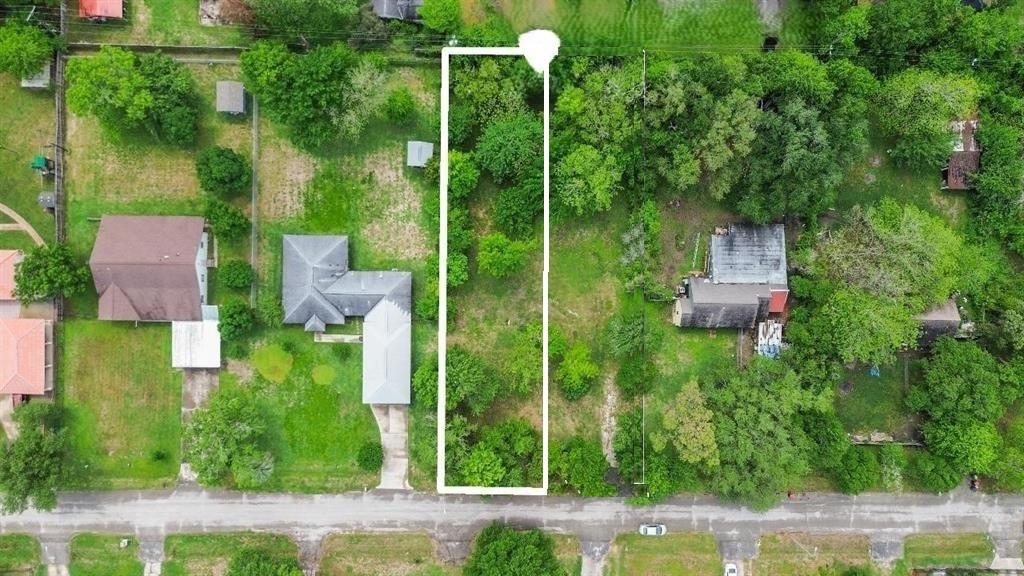 115 Cabaniss Avenue, Baytown, Texas image 2