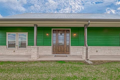 A home in Angleton