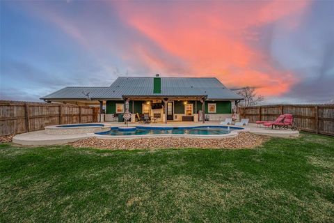 A home in Angleton