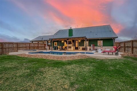 A home in Angleton