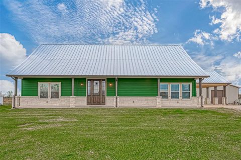 A home in Angleton