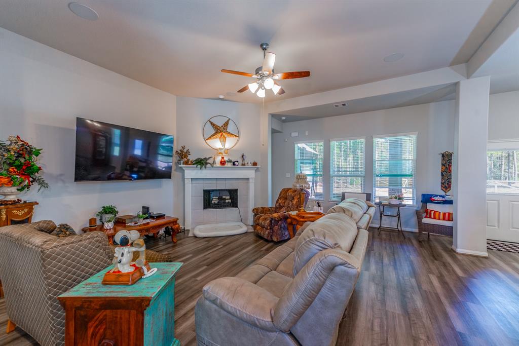 16077 Deer Pines Drive, Conroe, Texas image 13