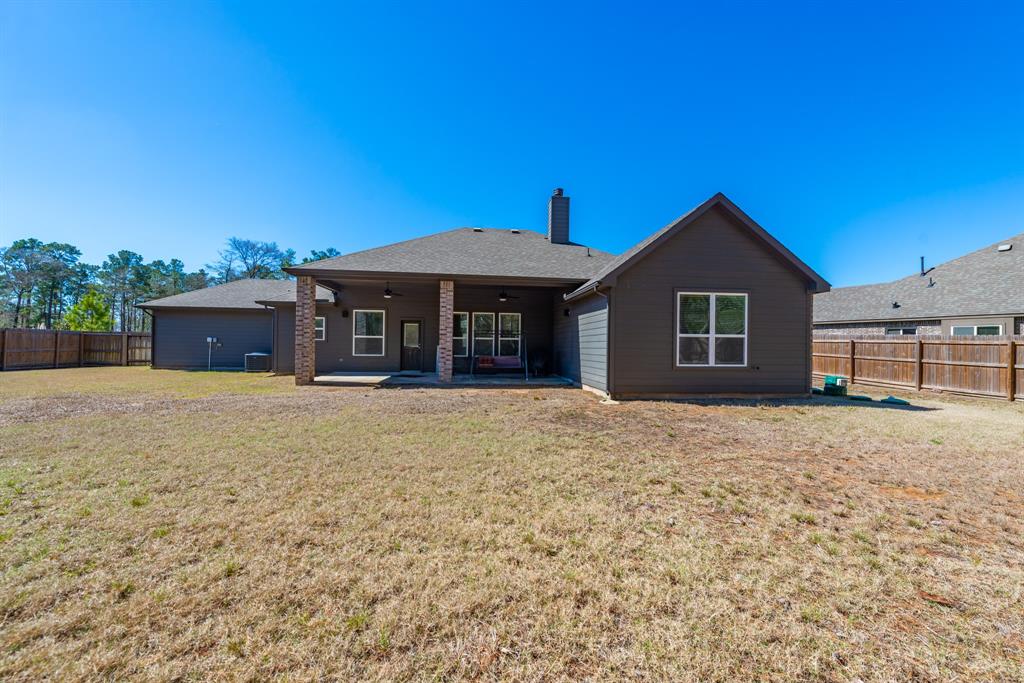 16077 Deer Pines Drive, Conroe, Texas image 24