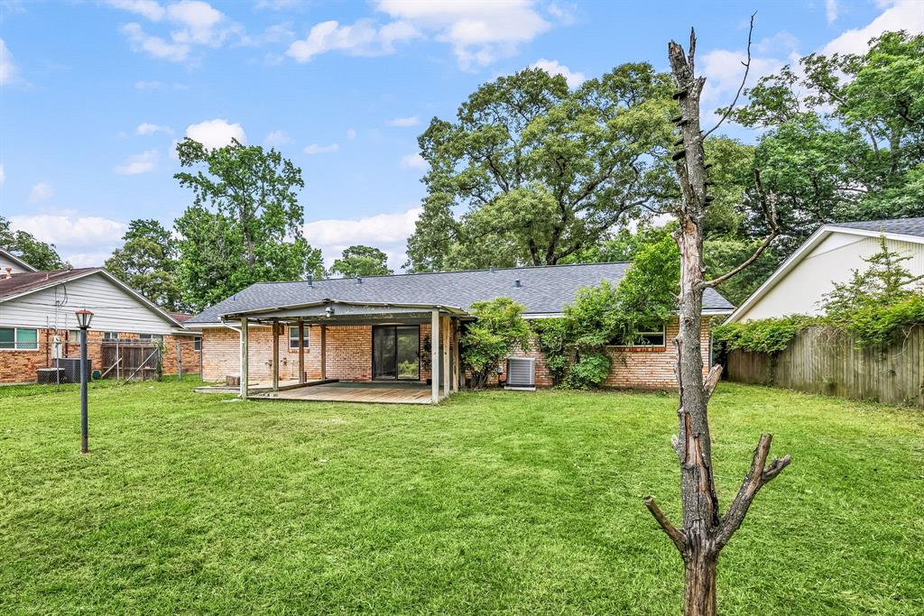 2113 Timber Lane, Conroe, Texas image 40