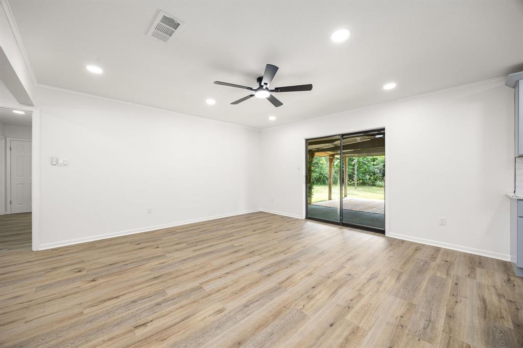 2113 Timber Lane, Conroe, Texas image 21