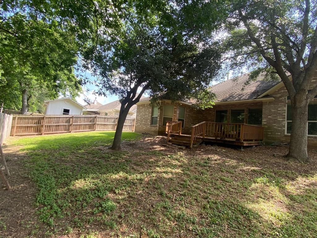 2801 Oakwood Drive, Brenham, Texas image 11