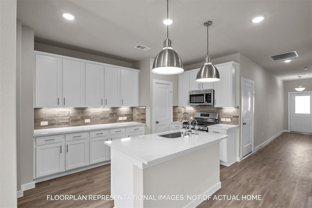2014 Flower Meadows Drive, Rosenberg, Texas image 7