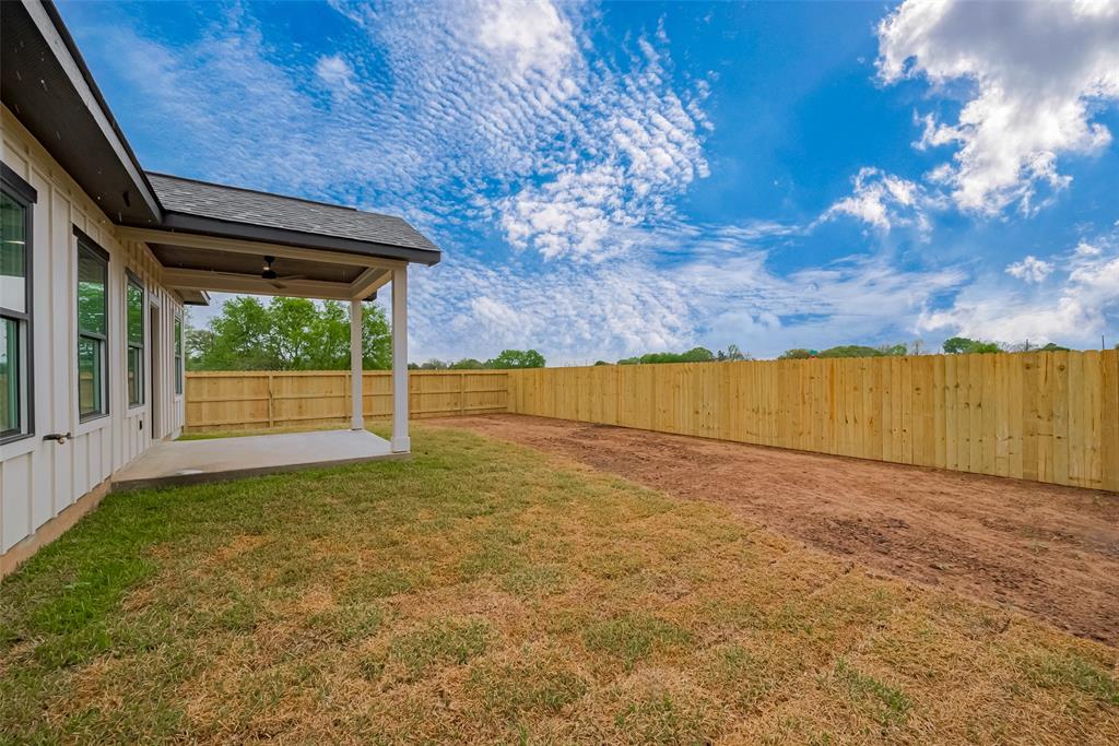 403 N 5th Street, Beasley, Texas image 31