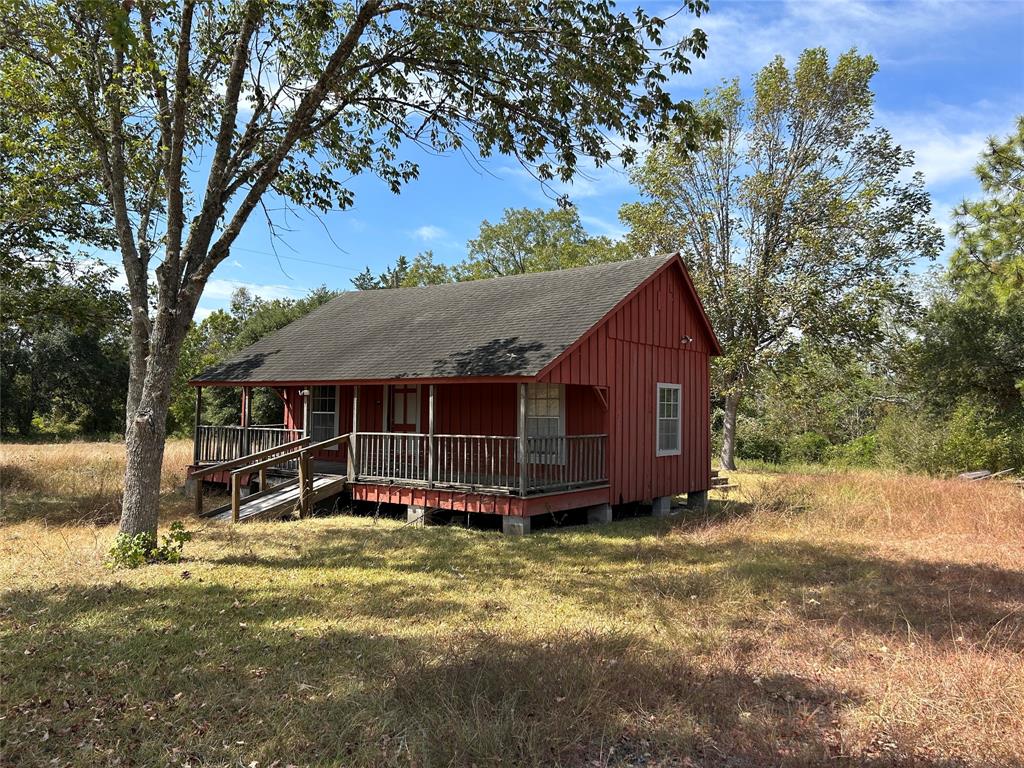 455 Red Tip Lane, Brenham, Texas image 16