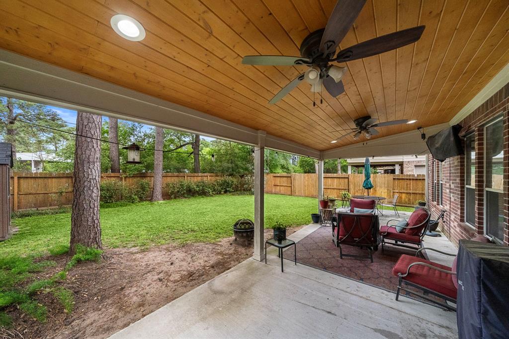 15622 Clear Pointe Drive, Cypress, Texas image 18