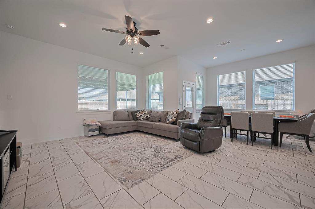 4507 Mustang Run Drive, Rosenberg, Texas image 12