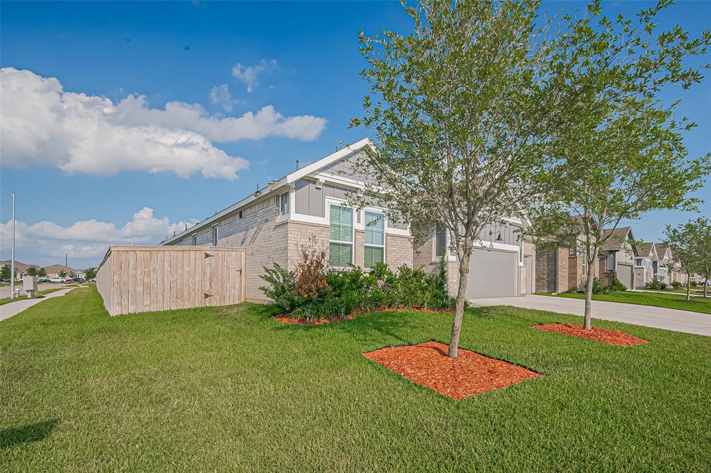 4507 Mustang Run Drive, Rosenberg, Texas image 3