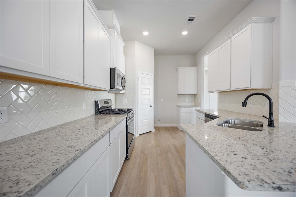 10919 Independence Road, Cleveland, Texas image 31